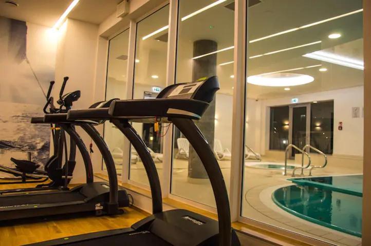 Waterlane Island Hostel&Apartments Gdansk Ngoại thất bức ảnh