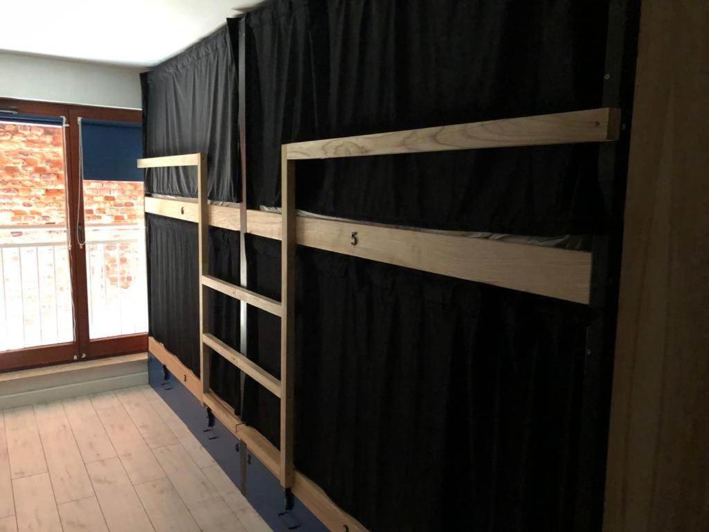 Waterlane Island Hostel&Apartments Gdansk Ngoại thất bức ảnh